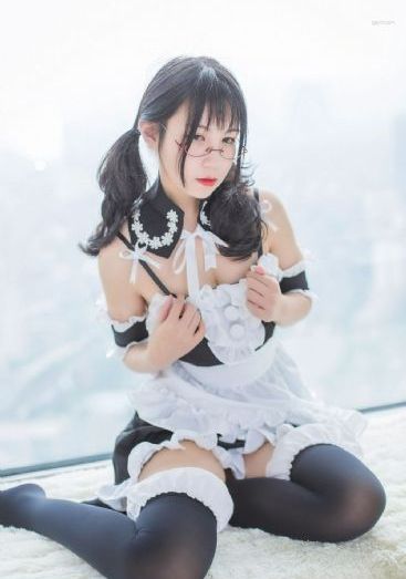 免费三级黄色