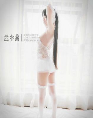美女热舞诱惑