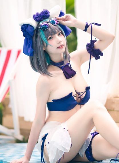 《漂亮的女邻居》电影在线播放