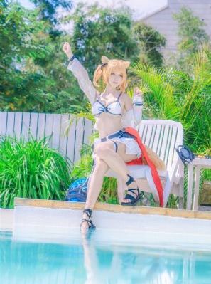 邻居家的妻子
