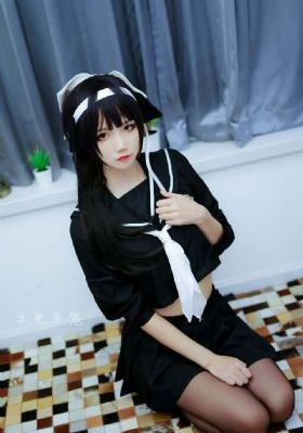 忘穿内裤被同桌摸了好爽